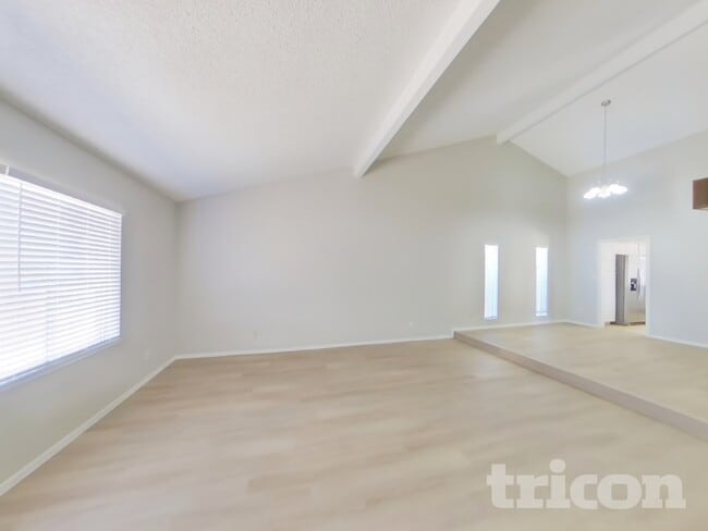 Photo - 3629 W Kelton Ln
