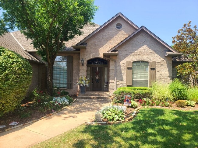 Photo - 413 Hamptonridge Rd