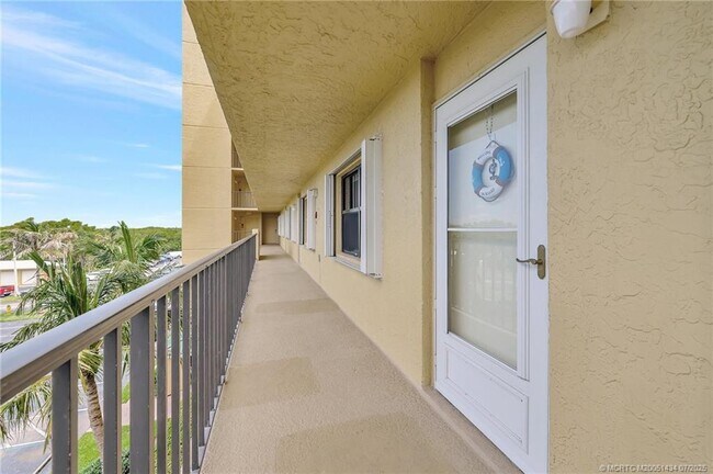 Photo - 7380 S Ocean Dr Unidad 420