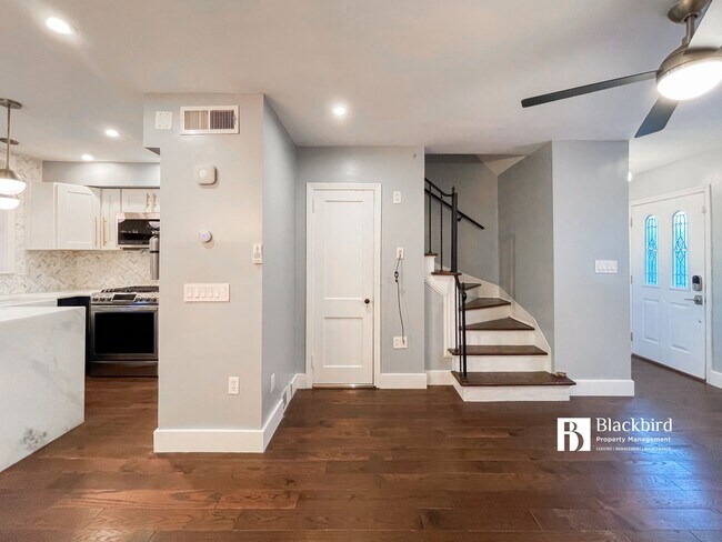 Photo - 339 36th St SE