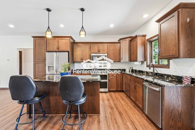 Photo - 161 230th St