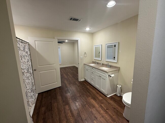 Photo - 99 Fairlane Dr