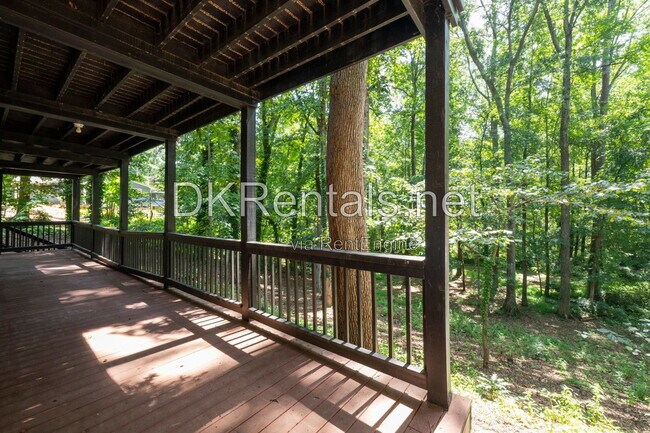Photo - 2133 Cooper Way