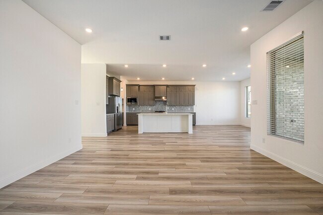 Photo - 3210 Blue Grama Bnd