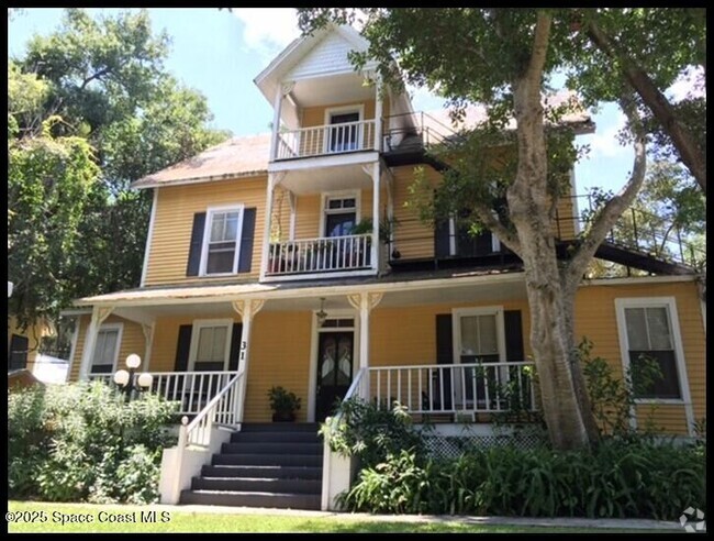 Building Photo - 31 Barton Ave Unit 6 Rental