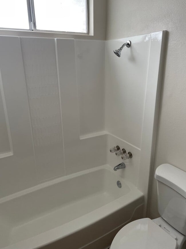 18602 Del Rio Pl Unit D