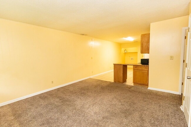 Photo - 3884 Youngstown Rd