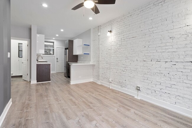 Photo - 1712 W Juneway Ter