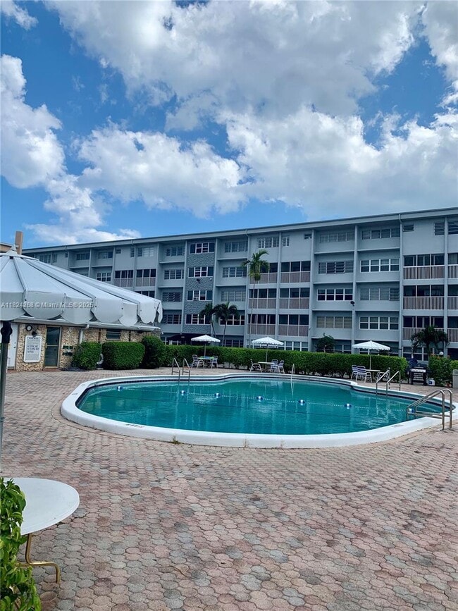 Photo - 330 SE 2nd St Condo Unit 103F