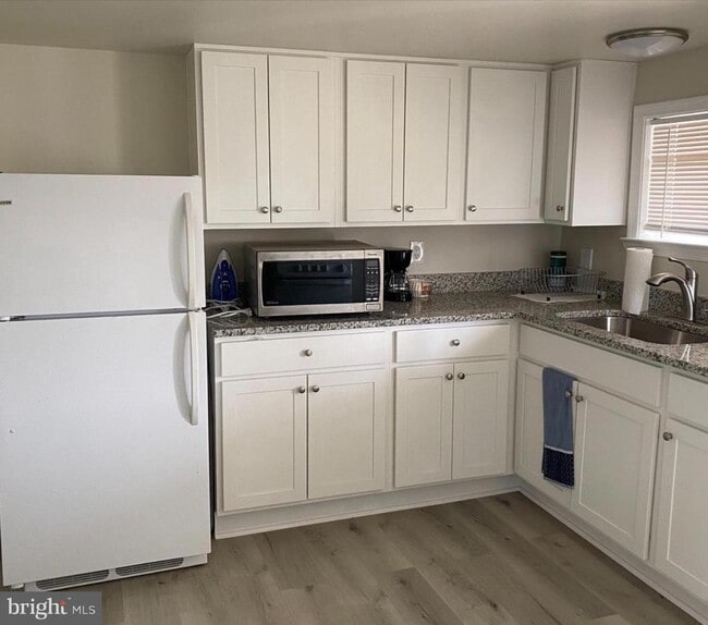 Photo - 480 W South St Unit 1