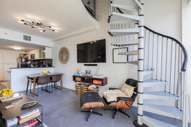 Photo - 3339 Virginia St Unidad 311