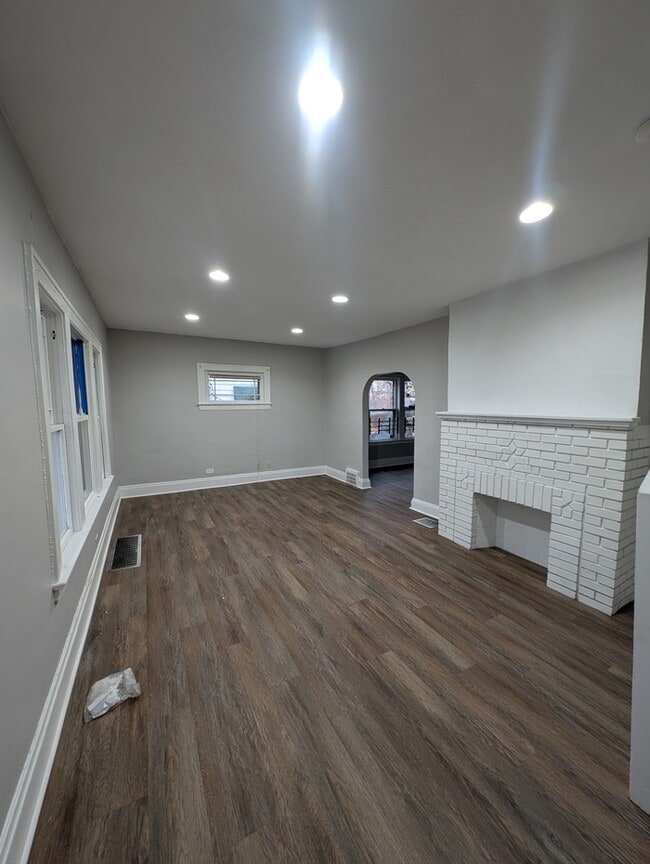 Photo - Charming 3 beds 1 bath in Cleveland!