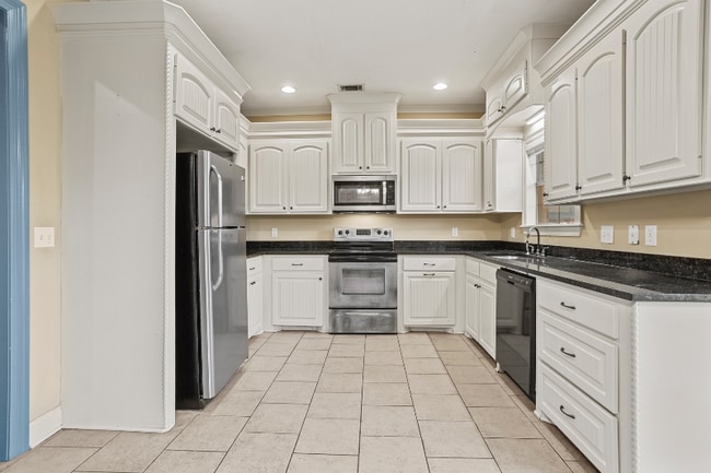 Photo - 420 Silver Hill Dr