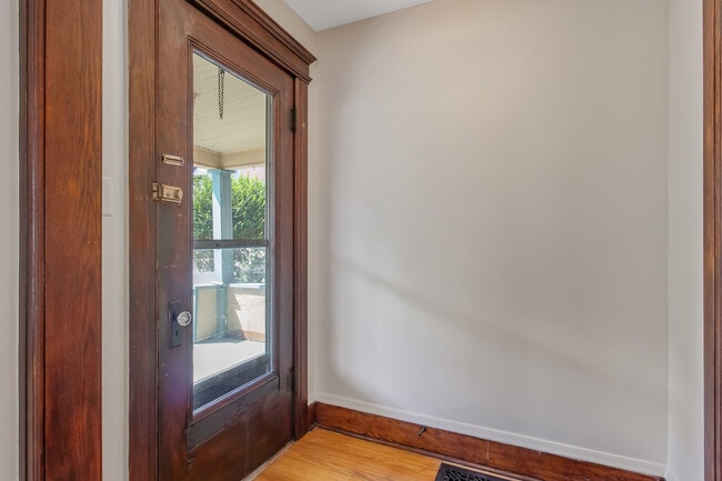 Photo - 262 Tennyson Ave Unit 262