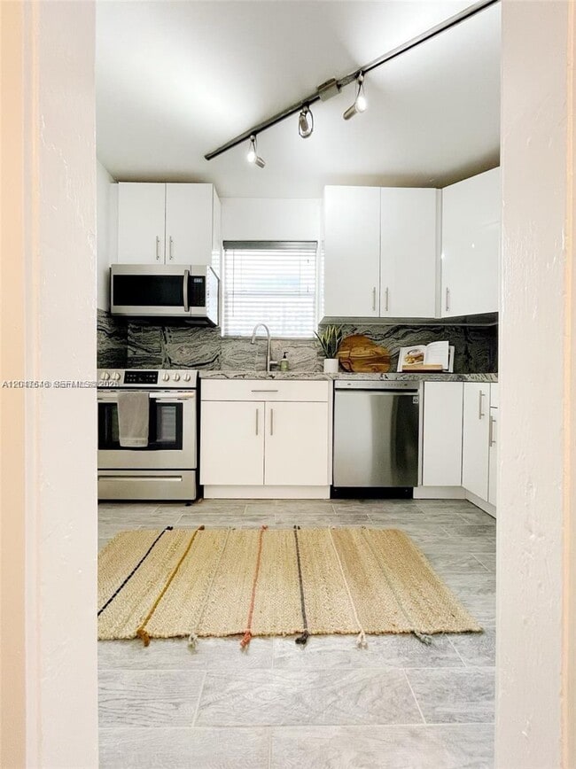 Photo - 1040 Lenox Ave. Unit 1040