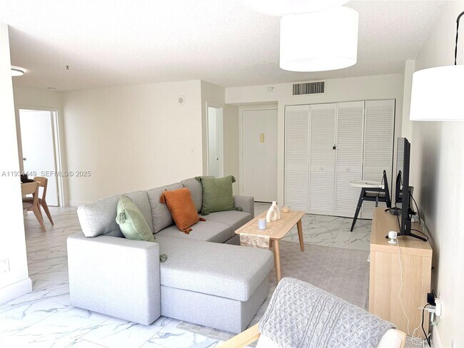 Photo - 16909 N Bay Rd Unit 519