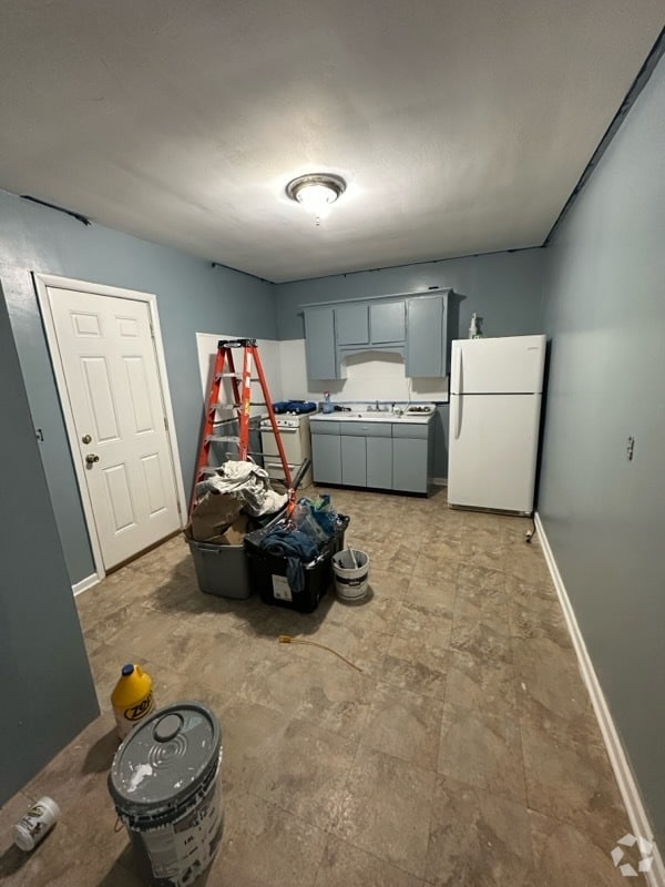 Building Photo - 56 Clinton St Unit 56 3R Rental