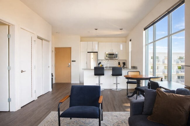 Photo - 1623 N Jackson St Unidad SI ID1379042P