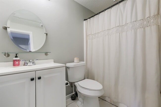 Photo - 10122 Waterstone Dr