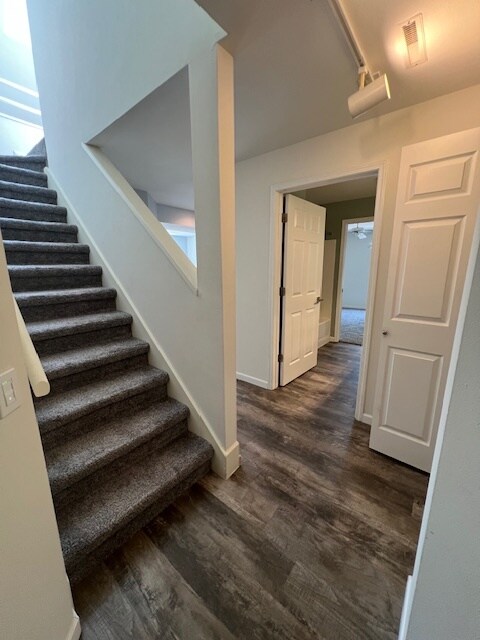 Entryway - Blueberry Hill Apartments