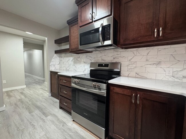 Photo - 920 1st St