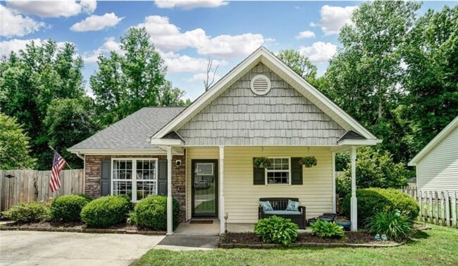 Building Photo - New Rental