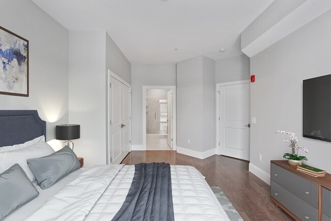 Photo - 8 Sanborn St Unit 4008