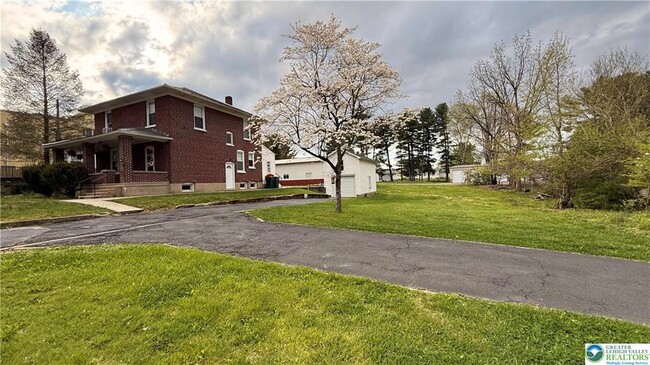 Photo - 3241 Freemansburg Ave