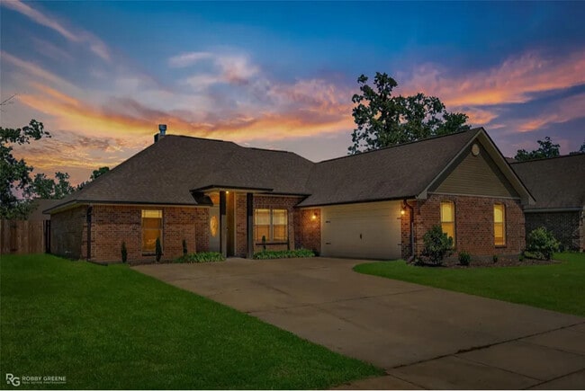 Photo - 204 Southern Creek Cir House