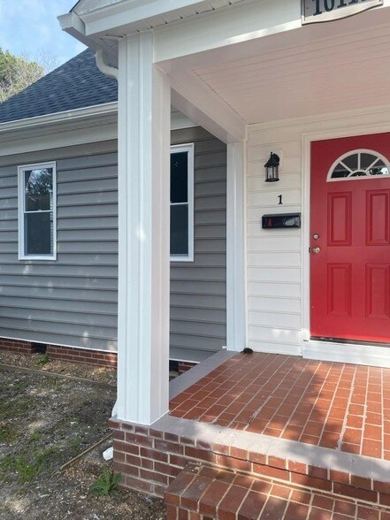 Photo - 10111 Rogers Dr