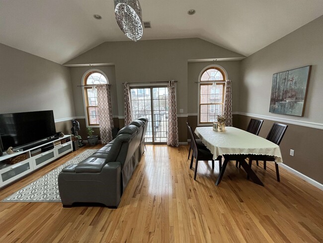 Photo - 49 Giles Ave Condo Unit 2