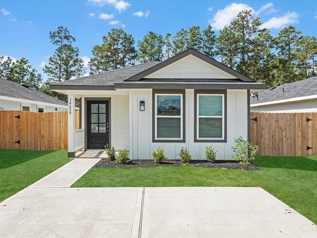 Photo - 14659 New Vlg Dr