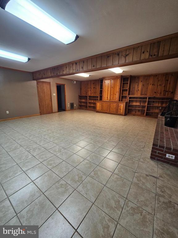 Photo - 615 Villa Ave