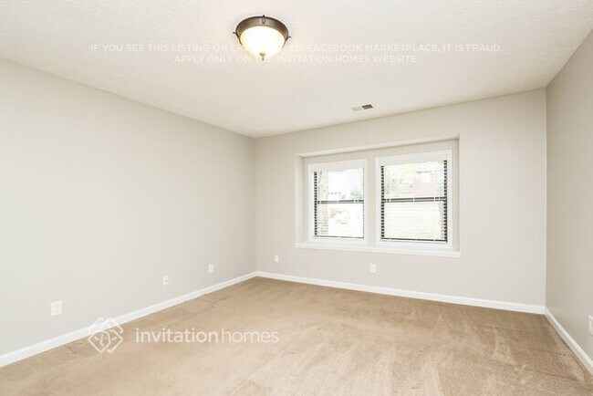 Photo - 2460 Deerfield Dr