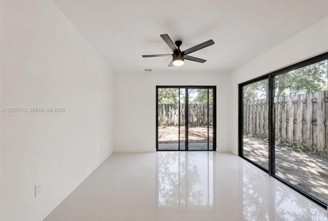 Photo - 36 Chestnut Cir