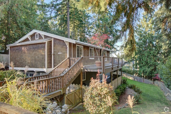Building Photo - 3Bd/2.75Ba Sammamish House