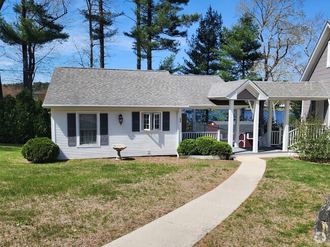 Building Photo - 120 Kenwood Rd Rental