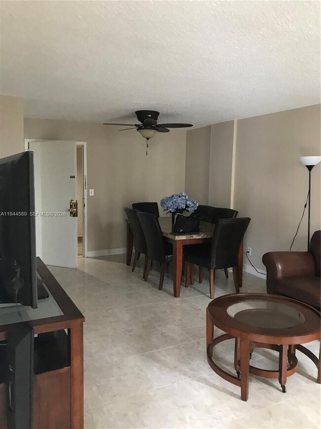 Photo - 210 172nd St Unit 523