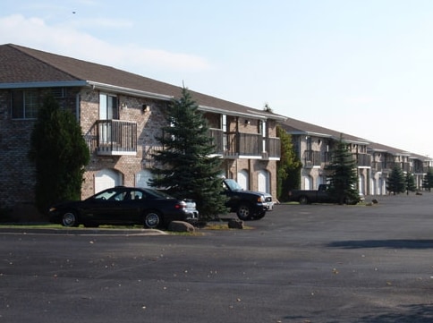 Sunrise Park Apartments - Sunrise Park Apartments