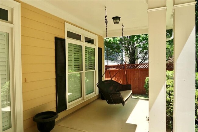 Photo - 515 Village Arbor Park NW