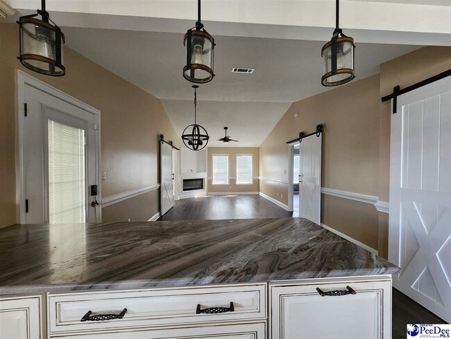 Photo - 418 Londonberry Dr