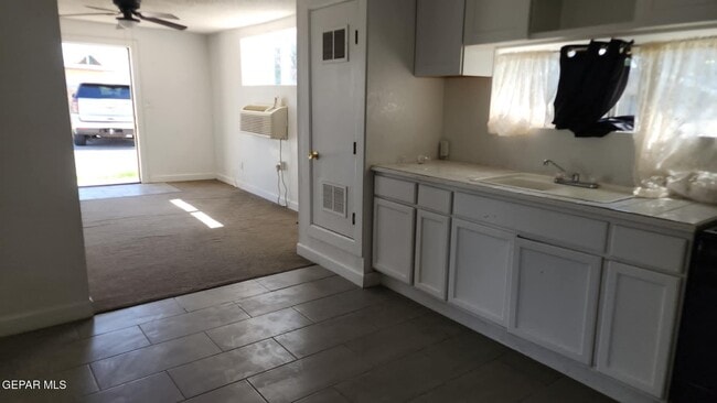 Photo - 151 N Pendell Rd
