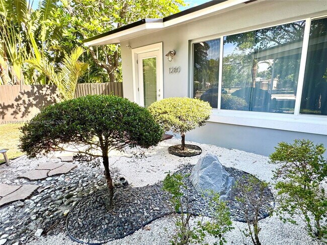 Photo - 1280 NE 38th St