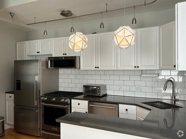 Building Photo - 6 Porter Rd Unit 3L Rental