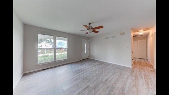 Photo - 30 Green Hill Ln