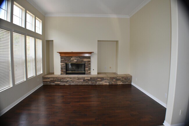 Photo - 2375 Sunny Point St