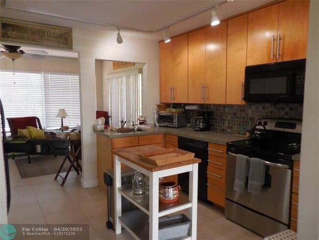 Photo - 3050 NW 1st Ave