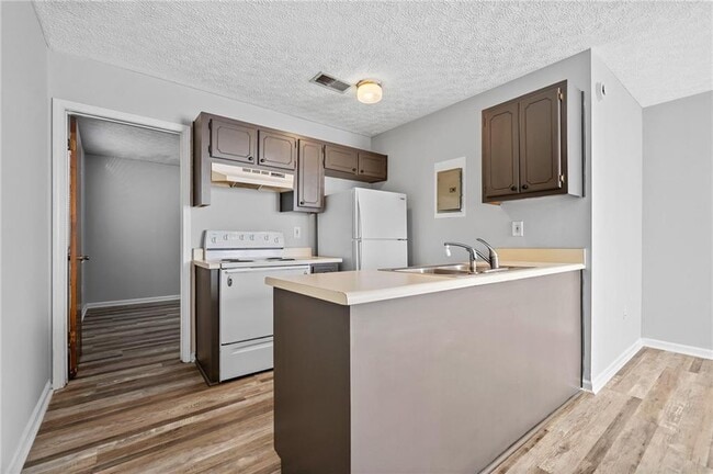 Photo - 341 W Griffin St