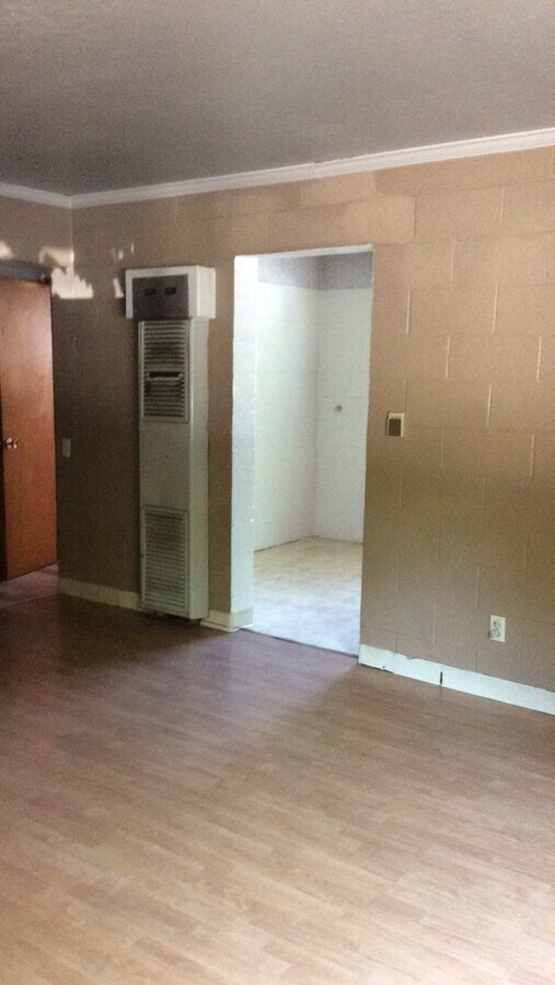 Photo - 618 Orient St