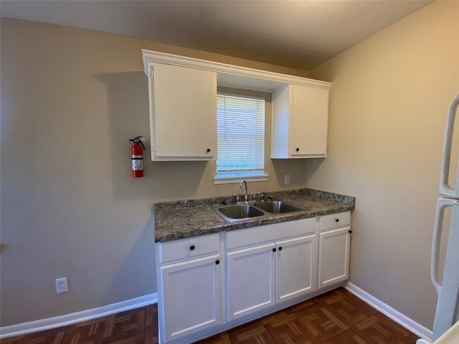 Photo - 3024 Elgin St Unit 8